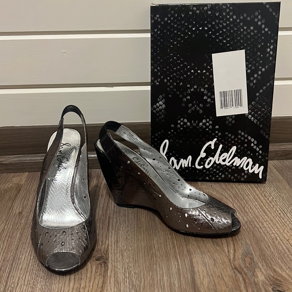 Sam Edelman Omyrah Pewter Iridescent Wedge